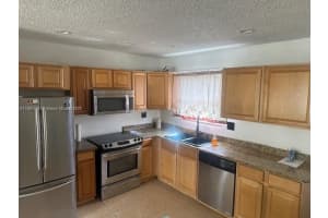 31 Sw 8th Ct 1-2 Hallandale Beach, FL 33009 - MLS#A11861730