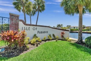 455 Paradise Isle Blvd 104 Hallandale Beach, FL 33009 - MLS#A11861758