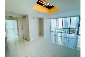 851 Ne 1st Ave 1903, Miami