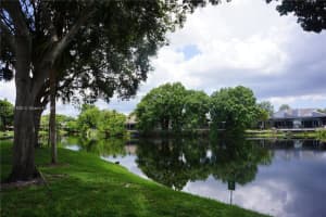 11 Sw 94th Ter 2 Plantation, FL 33324 - MLS#A11861835