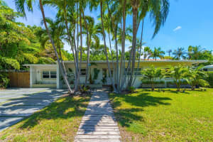 653 Glenridge Rd Key Biscayne, FL 33149 - MLS#A11861843