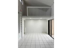 8102 SW 20th Ct, Davie, FL 33324 - MLS#A11861846