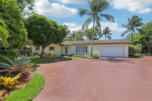 10930 SW 129th St, Miami, FL 33176 - MLS#A11861877