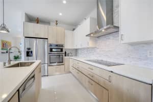 2943 Sw 23rd St Miami, FL 33145 - MLS#A11861901