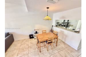 70 Whitehead Cir 70 Weston, FL 33326 - MLS#A11861928