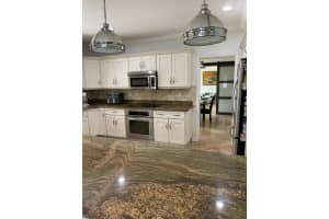 19265 E Saint Andrews Dr Hialeah, FL 33015 - MLS#A11861952