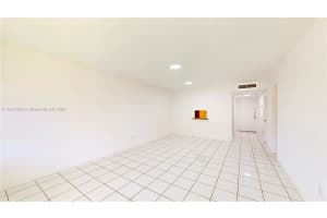 1540 Ne 191st St 304, Miami