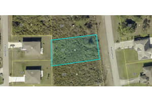 522 Mcarthur Blvd Lehigh Acres, FL 33974 - MLS#A11861995