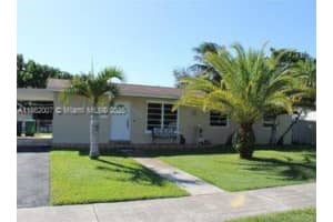 9755 Sw 165th Ter, Miami