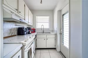 300 Layne Blvd 302 Hallandale Beach, FL 33009 - MLS#A11862011