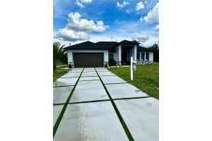 616 Maple Ave N . Lehigh Acres, FL 33972 - MLS#A11862044