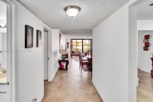 8877 Collins Ave 405, Surfside, FL 33154 - MLS#A11862080
