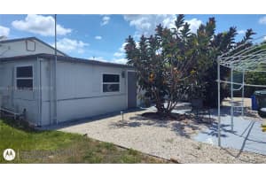 115 Walker Ave B Green Acres, FL 33463 - MLS#A11862100