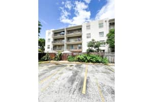 MLS# A11862145, Hialeah, Florida 33012