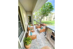 MLS# A11862145, Hialeah, Florida 33012