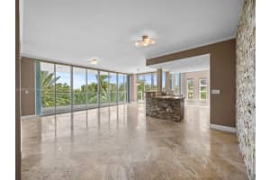 2645 S Bayshore Dr 304 Miami, FL 33133 - MLS#A11862171