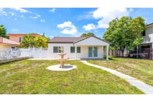 770 Se 5th Pl, Hialeah