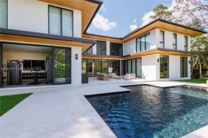 6003 Sw 80th St, South Miami