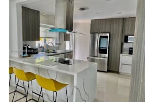 1307 Jackson St, Hollywood, FL 33019 - MLS#A11862250