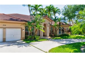 8366 Sw 193rd St, Cutler Bay