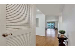 681 S Hollybrook Dr 203 Pembroke Pines, FL 33025 - MLS#A11862301
