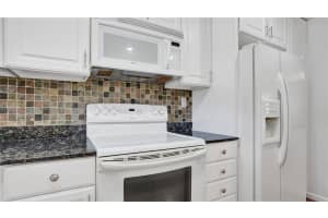681 S Hollybrook Dr 203 Pembroke Pines, FL 33025 - MLS#A11862301
