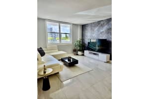 3000 S Ocean Dr 108 Hollywood, FL 33019 - MLS#A11862327