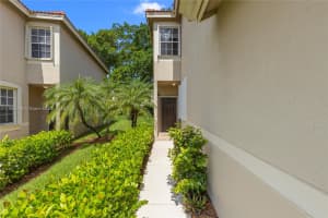 1081 Sorrento Dr 1081, Weston, FL 33326 - MLS#A11862348