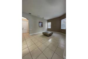 8811 Nw 178th Ln Hialeah, FL 33018 - MLS#A11862407