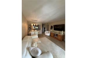 6950 W 6th Ave 315, Hialeah