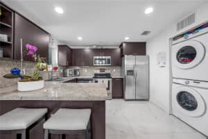 3020 NW 45th St, Miami, FL 33142 - MLS#A11862432