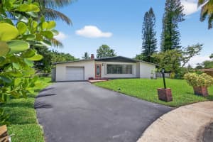 5240 Redwood Ct, Plantation, FL 33317 - MLS#A11862440