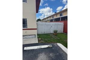 11041 W Okeechobee Rd 102 Hialeah Gardens, FL 33018 - MLS#A11862444
