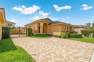 1070 Nw 129th Pl Miami, FL 33182 - MLS#A11862446