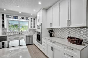 948 Se 10th Ct Pompano Beach, FL 33060 - MLS#A11862455