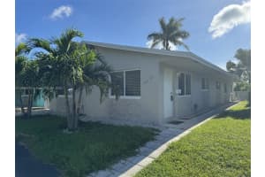 1433 N 14th Way Back Hollywood, FL 33020 - MLS#A11862575