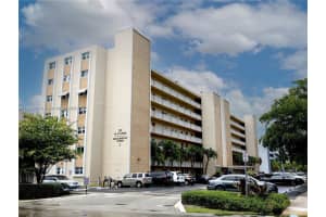 319 Ne 14th Ave 505, Hallandale Beach
