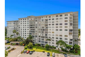 3800 Hillcrest Dr 412, Hollywood