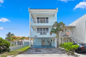 311 N Surf Rd 311 Hollywood, FL 33019 - MLS#A11862619