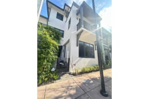 8443 Nw 47th St 8443 Doral, FL 33166 - MLS#A11862651