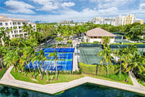 701 Crandon Blvd 302, Key Biscayne, FL 33149 - MLS#A11862656