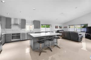 211 Cameron Ct, Weston, FL 33326 - MLS#A11862687