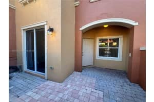 5004 S Harbor Isles Dr 2402 Dania Beach, FL 33312 - MLS#A11862759