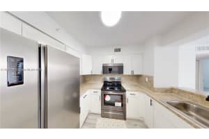 501 Sw 1st St 607 Miami, FL 33130 - MLS#A11862765