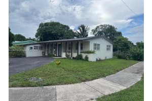 1301 NW 175th St, Miami Gardens, FL 33169 - MLS#A11862768