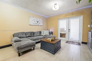 1705 W 57th St 506, Hialeah, FL 33012 - MLS#A11862825