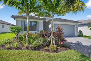 12014 SW Old Stream Ln, Port Saint Lucie, FL 34987 - MLS#A11862853