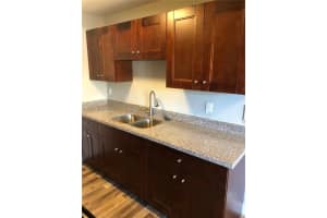 1333 S Dixie Hwy 201, Deerfield Beach, FL 33441 - MLS#A11862859