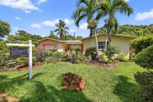 4921 NW 23rd St, Lauderhill, FL 33313 - MLS#A11862879