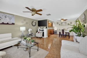4921 NW 23rd St, Lauderhill, FL 33313 - MLS#A11862879